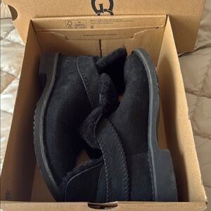 Ugg McKay sz 9 Black Shearling Lined Boots
